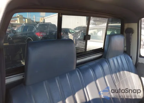 1993 Toyota Pickup 1/2 Ton Short Whlbase Stb из США, поврежденный, VIN 4TARN81A2PZ116283